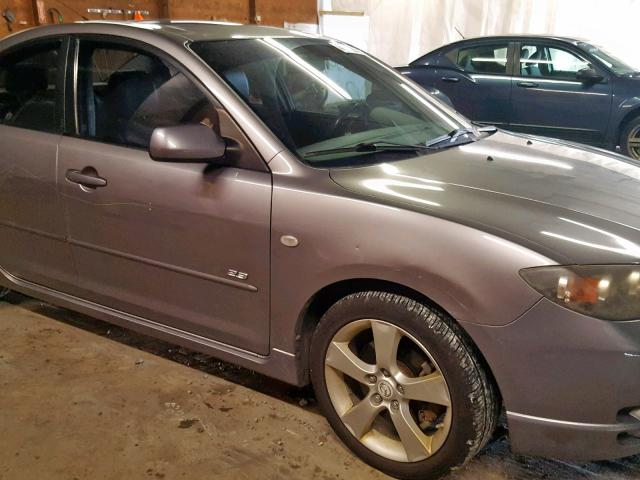 JM1BK323561437944 - 2006 MAZDA 3 S GRAY photo 9