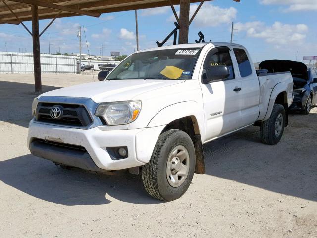 5TFTU4GN5DX029257 - 2013 TOYOTA TACOMA PRE WHITE photo 2