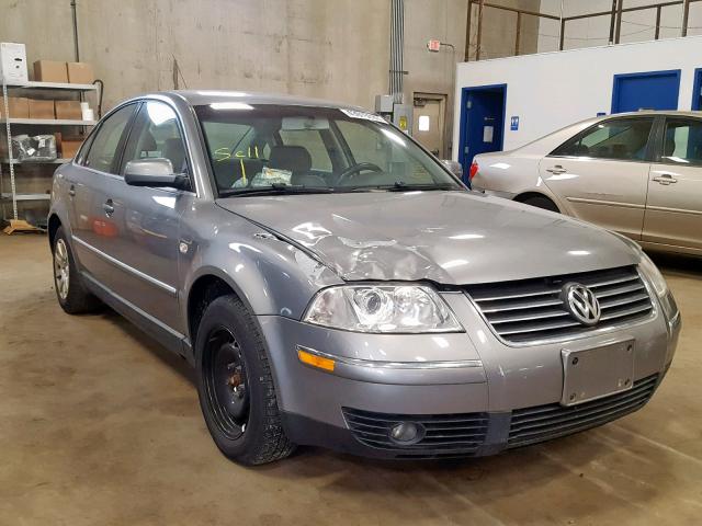 WVWPD63B02P358468 - 2002 VOLKSWAGEN PASSAT GLS SILVER photo 1