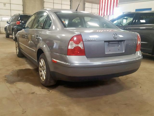 WVWPD63B02P358468 - 2002 VOLKSWAGEN PASSAT GLS SILVER photo 3