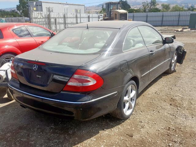 WDBTJ65J94F081600 - 2004 MERCEDES-BENZ CLK 320C BLACK photo 4