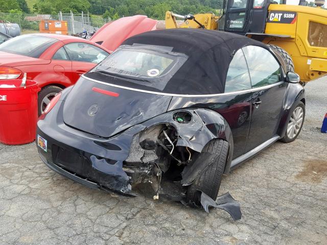 3VWRF31Y38M415184 - 2008 VOLKSWAGEN NEW BEETLE შავი ფოტო 4