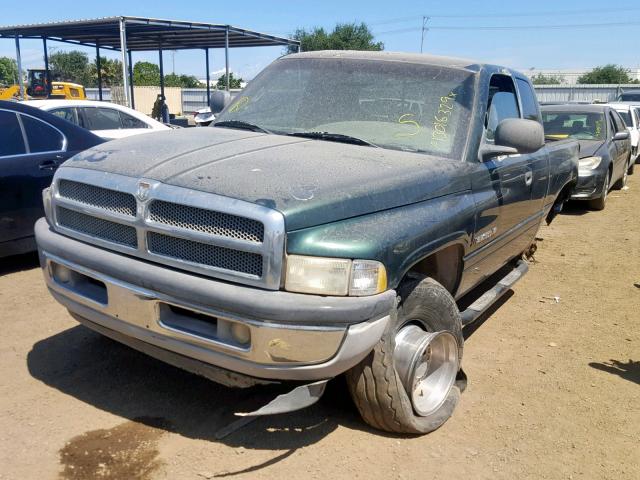 1B7HC13Y8WJ208437 - 1998 DODGE RAM 1500 GREEN photo 2