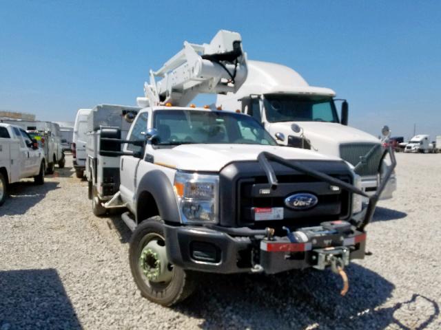 1FDUF5HY6GEA99696 - 2016 FORD F550 SUPER WHITE photo 1