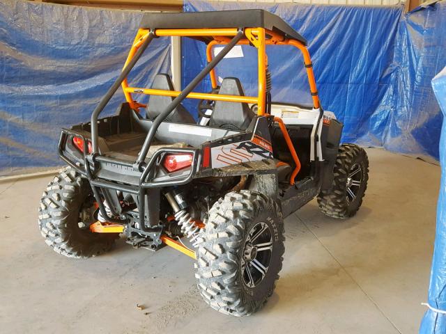 4XAVE76A6DF671098 - 2013 POLARIS RZR 800 S WHITE photo 4