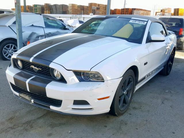 1ZVBP8FF2E5241371 - 2014 FORD MUSTANG GT WHITE photo 2