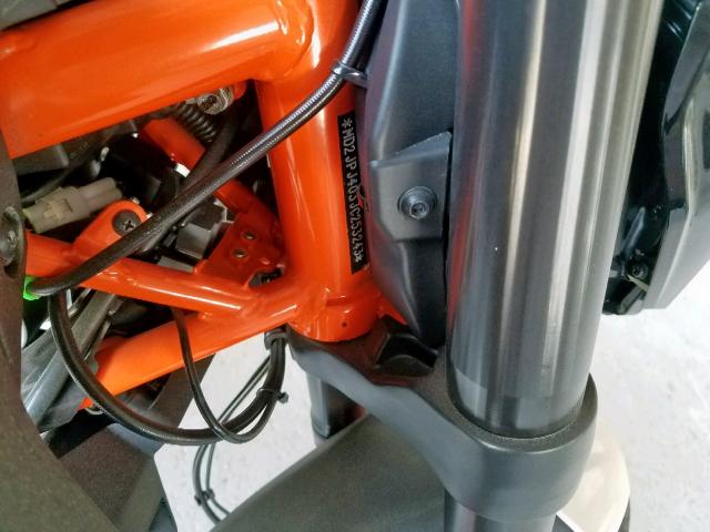 MD2JPJ403JC253243 - 2018 KTM DUKE ORANGE photo 10