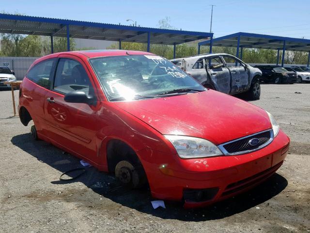1FAFP31N76W153066 - 2006 FORD FOCUS ZX3 RED photo 1