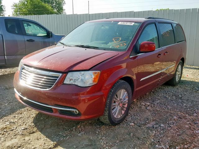 2A4RR8DG0BR677233 - 2011 CHRYSLER TOWN & COU RED photo 2