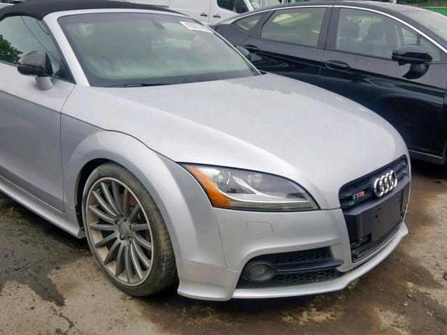 TRUS1AFK7F1000994 - 2015 AUDI TTS SILVER photo 9