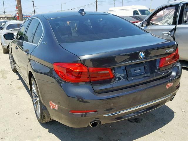 WBAJA9C55JB250009 - 2018 BMW 530E GRAY photo 3