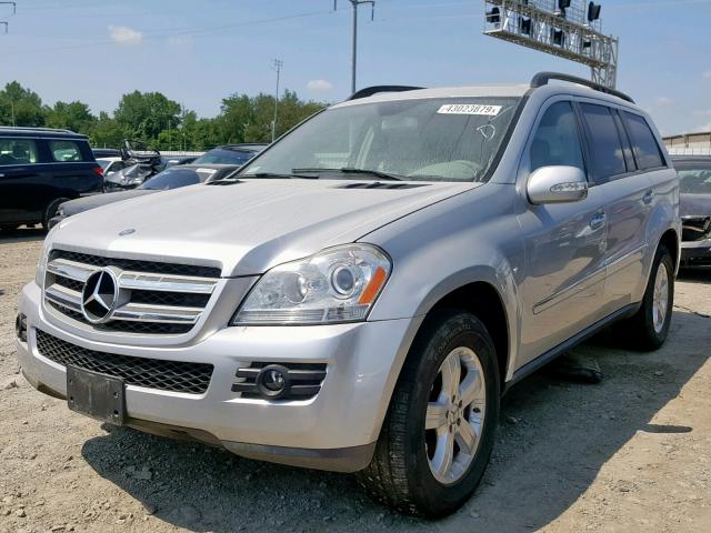 4JGBF71E07A167968 - 2007 MERCEDES-BENZ GL 450 4MA SILVER photo 2