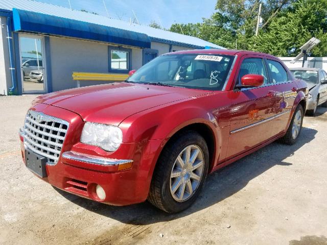 2C3KA33G58H236123 - 2008 CHRYSLER 300 LIMITE RED photo 2