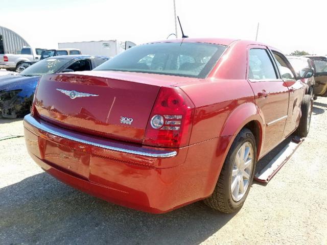 2C3KA33G58H236123 - 2008 CHRYSLER 300 LIMITE RED photo 4