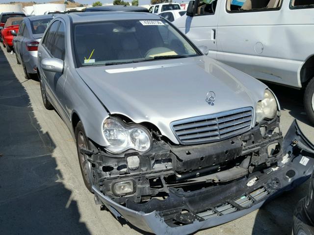 WDBRF61J15A772863 - 2005 MERCEDES-BENZ C 240 SILVER photo 1