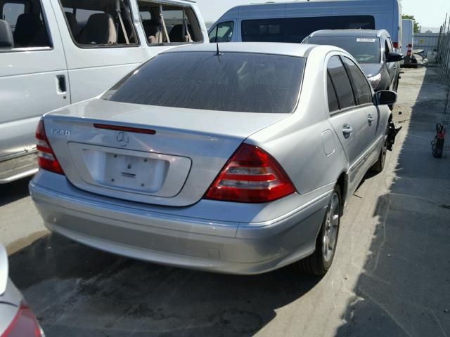 WDBRF61J15A772863 - 2005 MERCEDES-BENZ C 240 SILVER photo 4