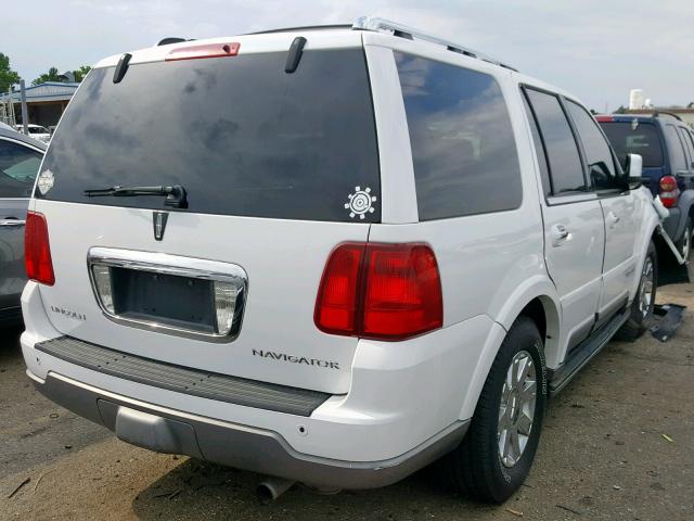 5LMFU28R73LJ24405 - 2003 LINCOLN NAVIGATOR WHITE photo 4