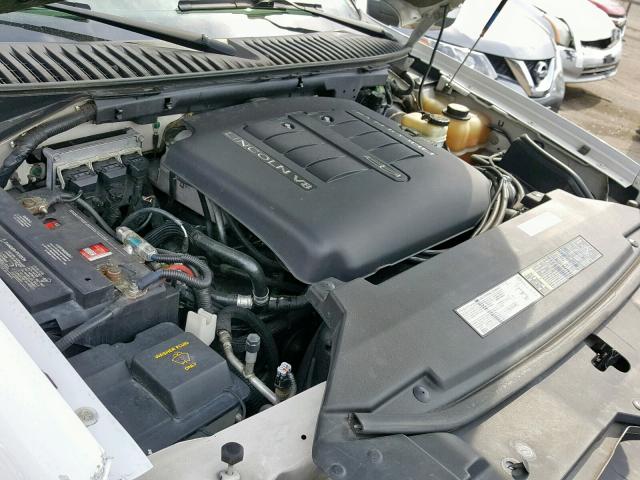 5LMFU28R73LJ24405 - 2003 LINCOLN NAVIGATOR WHITE photo 7