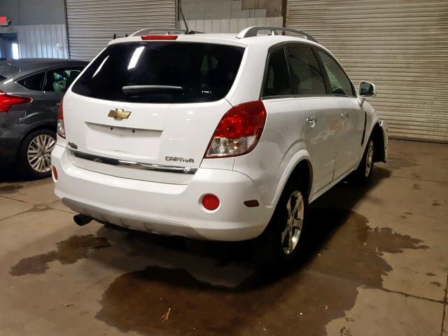 3GNAL3E55CS535959 - 2012 CHEVROLET CAPTIVA SP WHITE photo 4