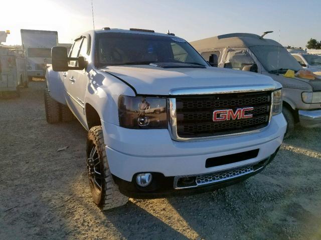 1GT426C87DF127332 - 2013 GMC SIERRA K35 WHITE photo 1