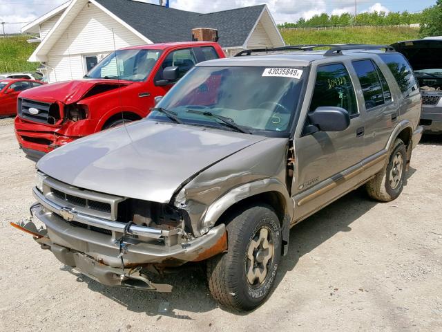 1GNDT13X74K107314 - 2004 CHEVROLET BLAZER GOLD photo 2