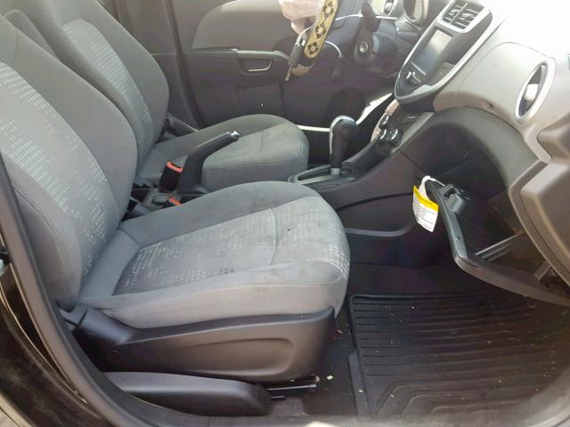 1G1JB5SH5H4172763 - 2017 CHEVROLET SONIC LS BLACK photo 5