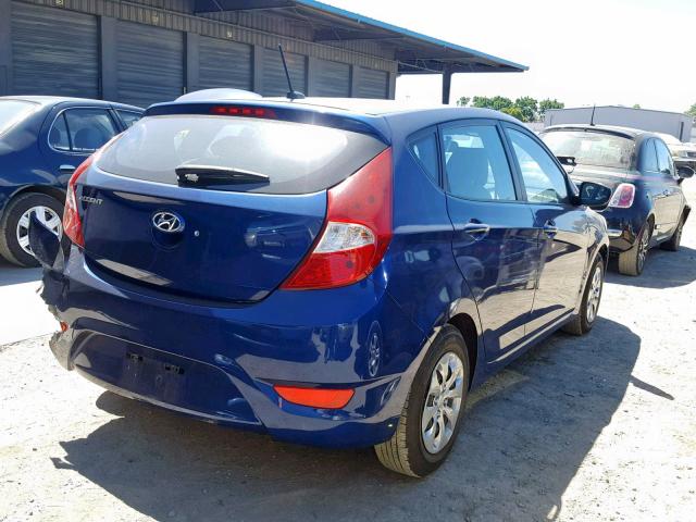 KMHCT5AE2HU342612 - 2017 HYUNDAI ACCENT SE BLUE photo 4