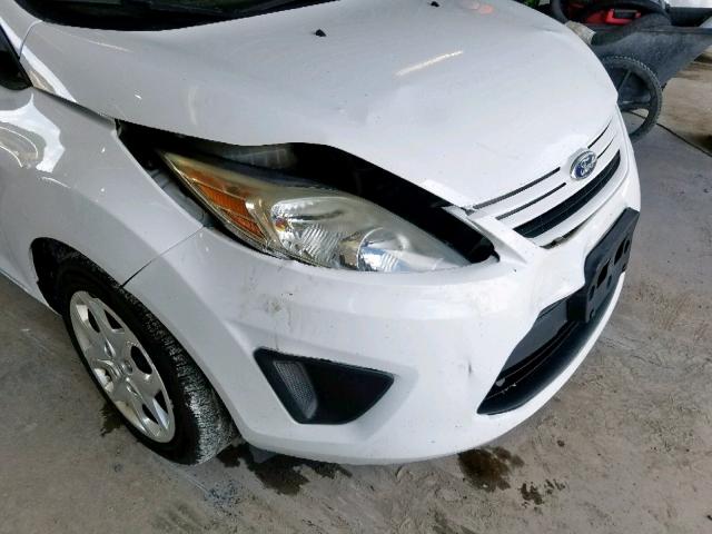 3FADP4AJ7CM142512 - 2012 FORD FIESTA S WHITE photo 9