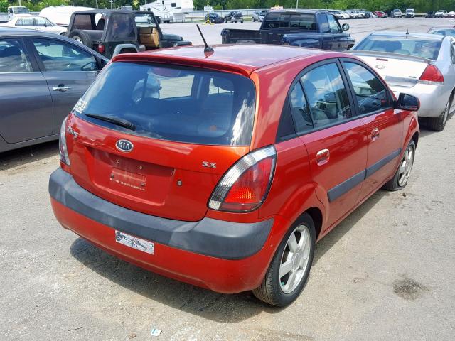 KNADE163466182363 - 2006 KIA RIO 5 RED photo 4