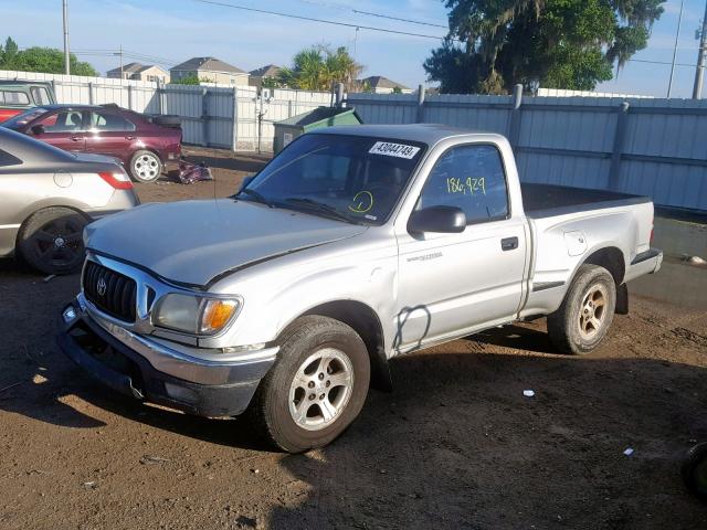 5TENL42NX2Z029943 - 2002 TOYOTA TACOMA SILVER photo 2