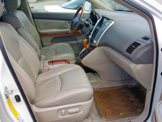 JTJHA31U140073352 - 2004 LEXUS RX 330 WHITE photo 5