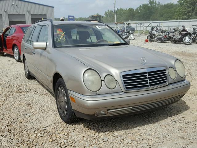 WDBJH65F4WA491767 - 1998 MERCEDES-BENZ E 320 SILVER photo 1