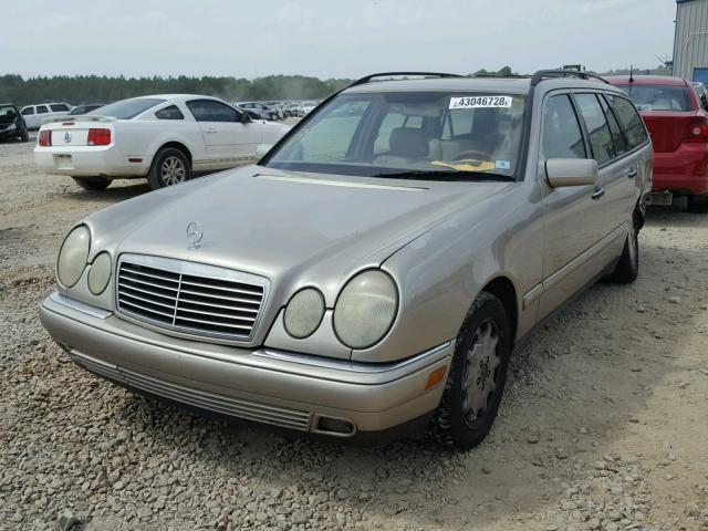 WDBJH65F4WA491767 - 1998 MERCEDES-BENZ E 320 SILVER photo 2