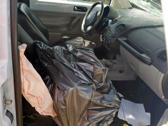 3VWCD21C2YM482966 - 2000 VOLKSWAGEN NEW BEETLE ლურჯი ფოტო 5