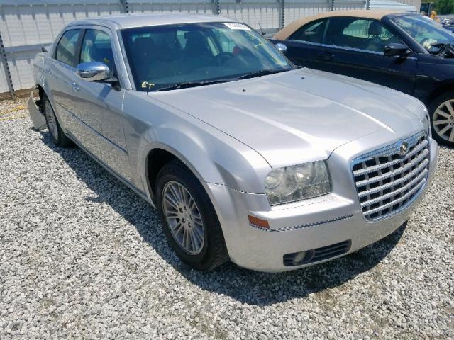 2C3CA5CV8AH220955 - 2010 CHRYSLER 300 TOURIN SILVER photo 1