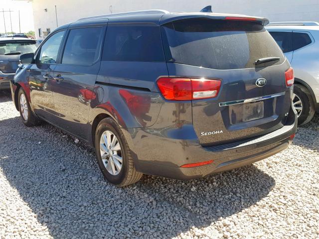 KNDMB5C13G6119813 - 2016 KIA SEDONA LX GRAY photo 3