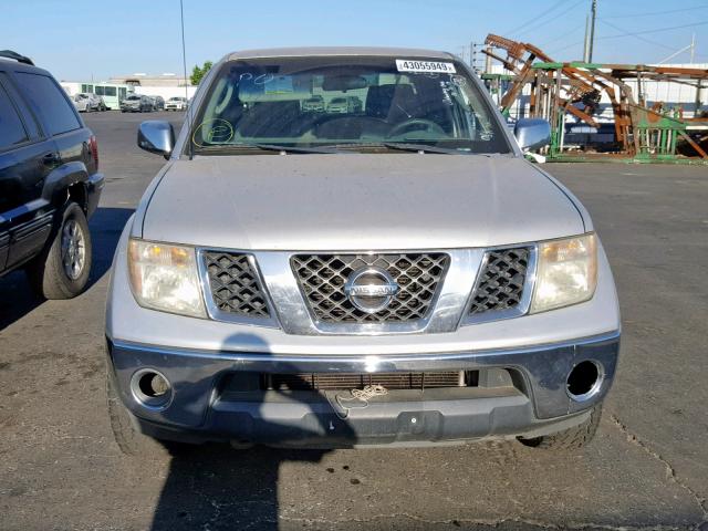 1N6AD07U18C411738 - 2008 NISSAN FRONTIER C SILVER photo 9