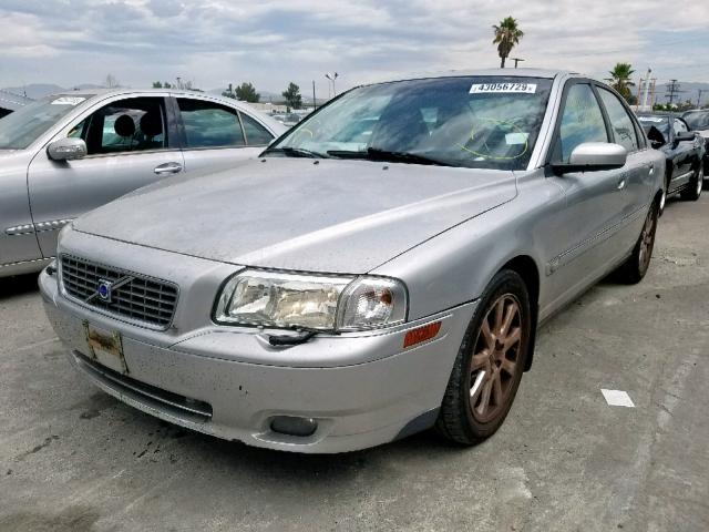 YV1TS592951411448 - 2005 VOLVO S80 2.5T SILVER photo 2