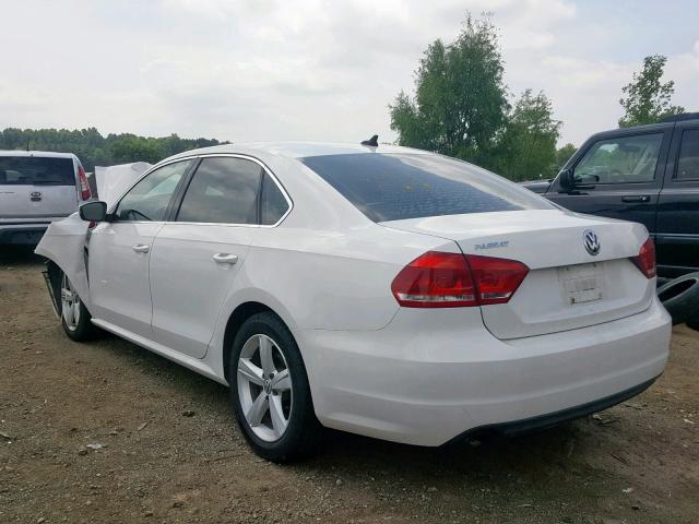 1VWBH7A37DC002722 - 2013 VOLKSWAGEN PASSAT SE WHITE photo 3