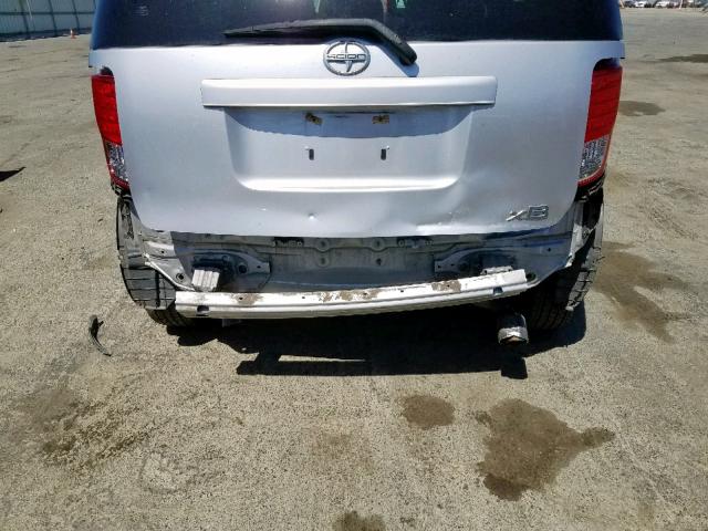 JTLZE4FEXDJ037368 - 2013 TOYOTA SCION XB 银色 照片 9