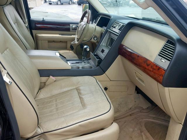 5LMFU28575LJ17244 - 2005 LINCOLN NAVIGATOR BLACK photo 5