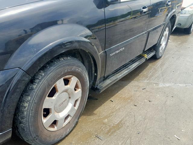 5LMFU28575LJ17244 - 2005 LINCOLN NAVIGATOR BLACK photo 9