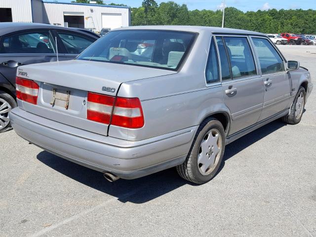 YV1KS9608V1114497 - 1997 VOLVO 960 SILVER photo 4