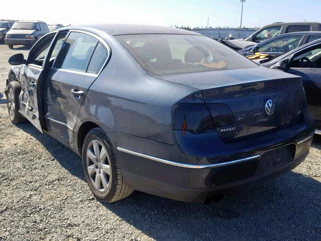 WVWJK93C88E077304 - 2008 VOLKSWAGEN PASSAT TUR BLUE photo 3