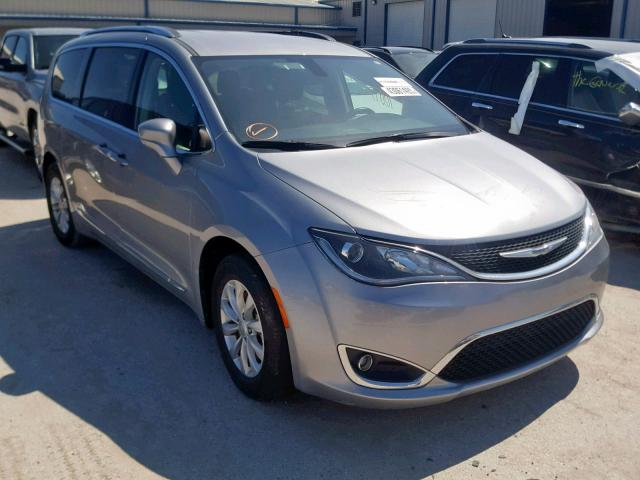 2C4RC1BG7JR110632 - 2018 CHRYSLER PACIFICA T WHITE photo 1