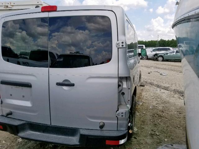 5BZBF0AA3GN851401 - 2016 NISSAN NV 3500 SILVER photo 4