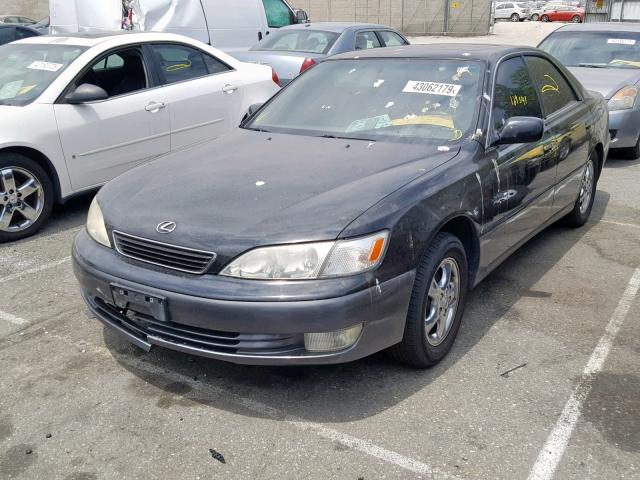 JT8BF28G2W5029398 - 1998 LEXUS ES 300 BLACK photo 2