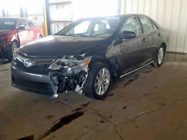 4T1BD1FK1CU018186 - 2012 TOYOTA CAMRY HYBR GRAY photo 2