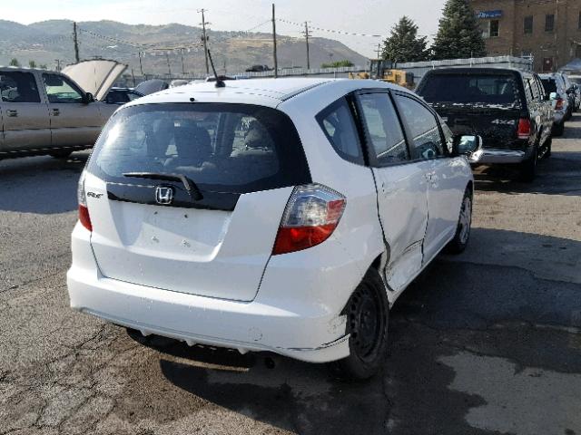 JHMGE8H36CS004428 - 2012 HONDA FIT WHITE photo 4