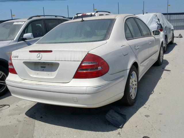 WDBUF65J34A551395 - 2004 MERCEDES-BENZ E 320 WHITE photo 4